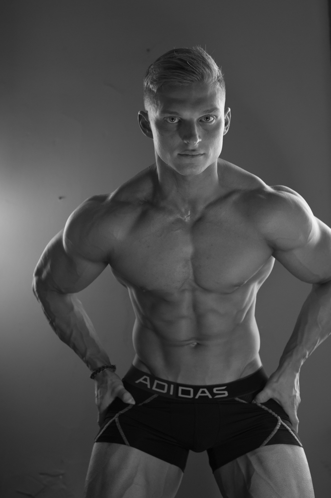 Miles Lewis - Lead Trainer